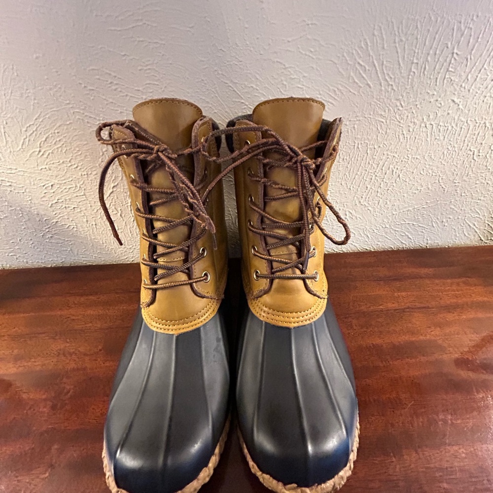 Tommy Hilfiger Duck Boots. Women’s. Size 9.